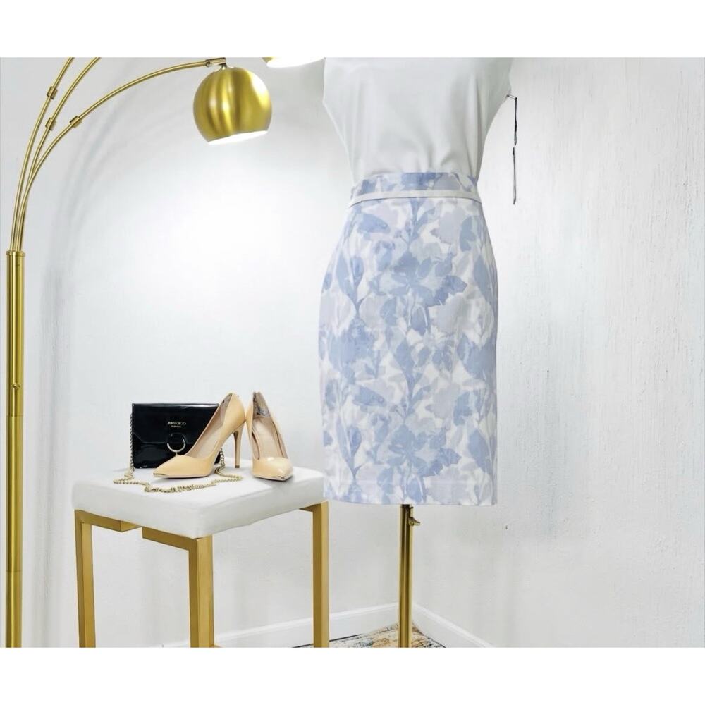 NWT Banana Republic Sateen Blue and White Pencil Skirt Size 10 Spring